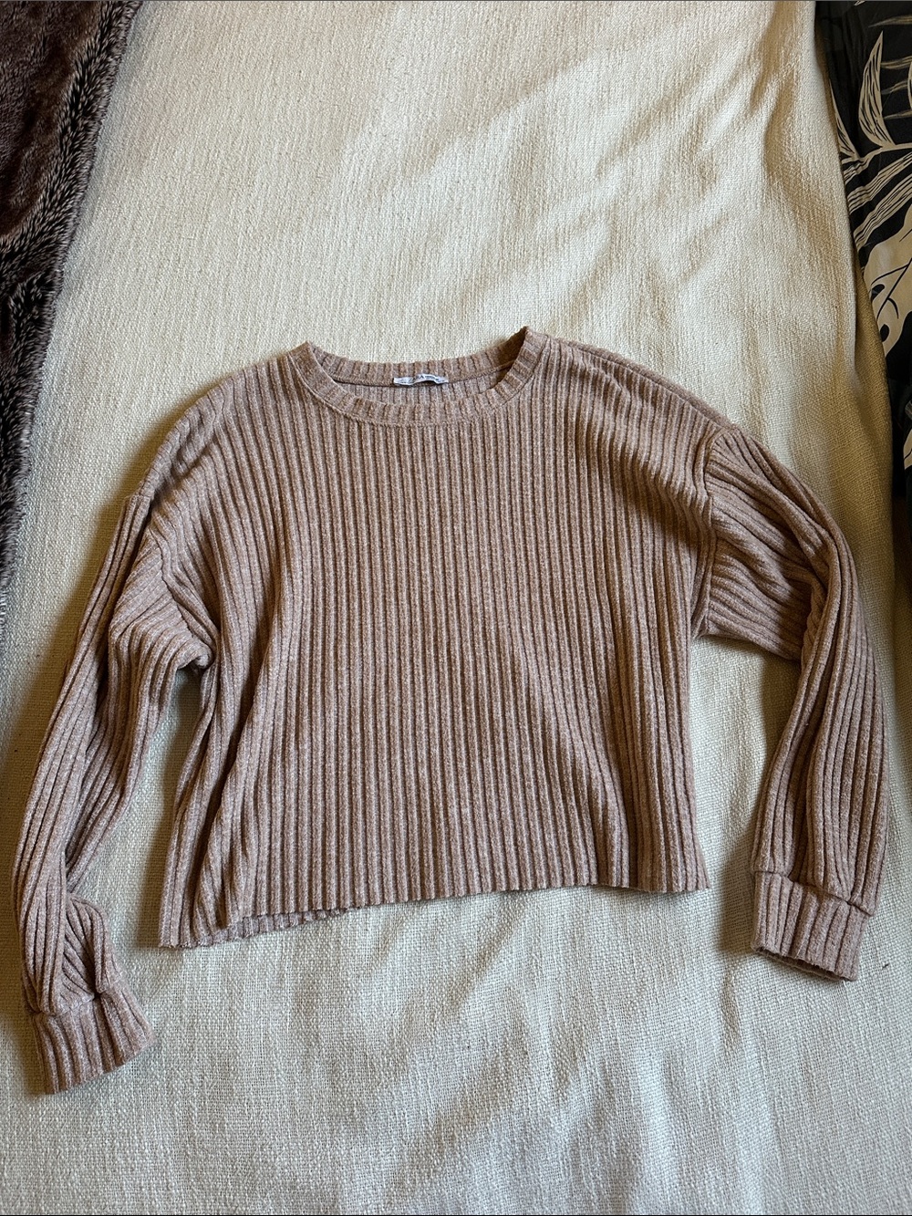 Zara Ribbed Crewneck Women’s Sweater - Taupe